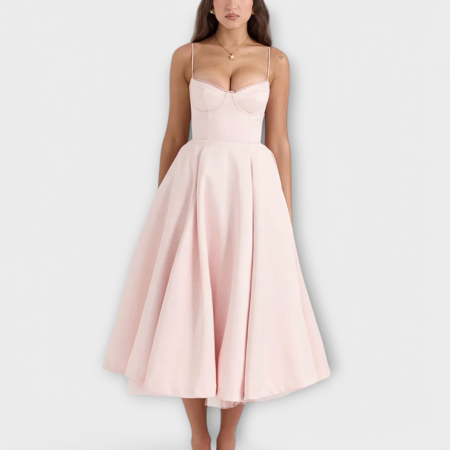 Mélie – Ľahké letné šaty s detailom korzetu