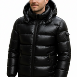 Ľahká zimná parka s lesklým povrchom