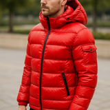 Ľahká zimná parka s lesklým povrchom