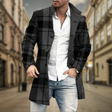 Elegantný károvaný kabát