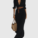 Klara – Šaty s elegantným výstrihom