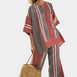 Oversize Daisy Salopeta z Lnu s Pruhy v Červenej Korálovej a Šedej, Moderný a Pohodlný Štýl