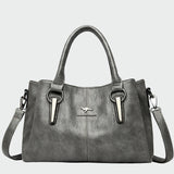 Nadčasová elegantná kabelka cez rameno