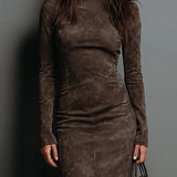 Seraphina Midi šaty z semišu s vysokým krkom a dlhým rukávom