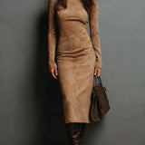 Seraphina Midi šaty z semišu s vysokým krkom a dlhým rukávom